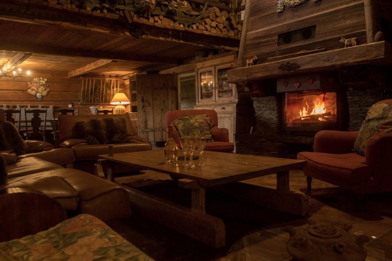 Reine Des Aravis - Chalet Isole Флюме Екстериор снимка